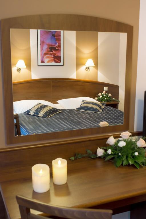 Hotel Novum & Spa Niepolomice Luaran gambar