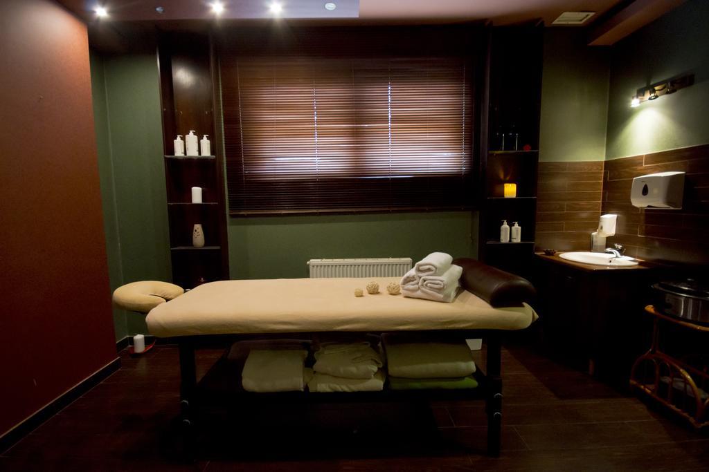 Hotel Novum & Spa Niepolomice Luaran gambar