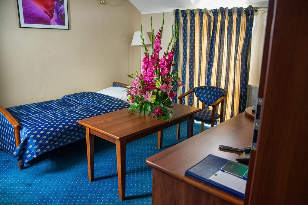 Hotel Novum & Spa Niepolomice Luaran gambar