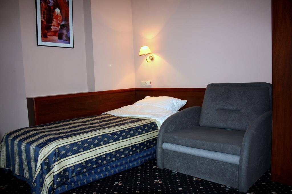Hotel Novum & Spa Niepolomice Luaran gambar