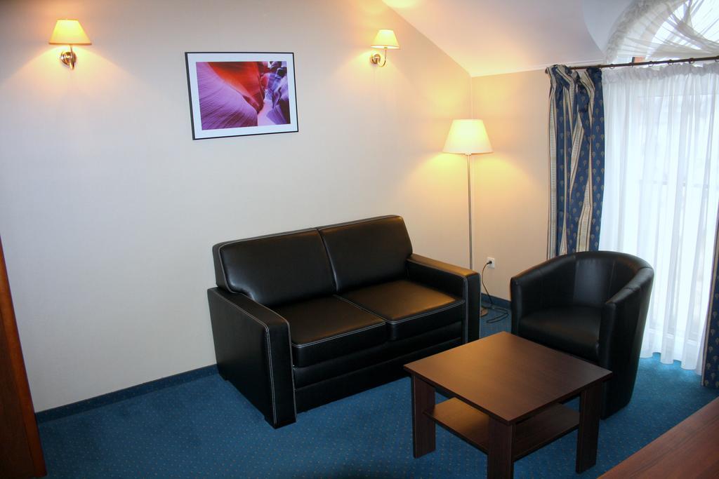 Hotel Novum & Spa Niepolomice Luaran gambar