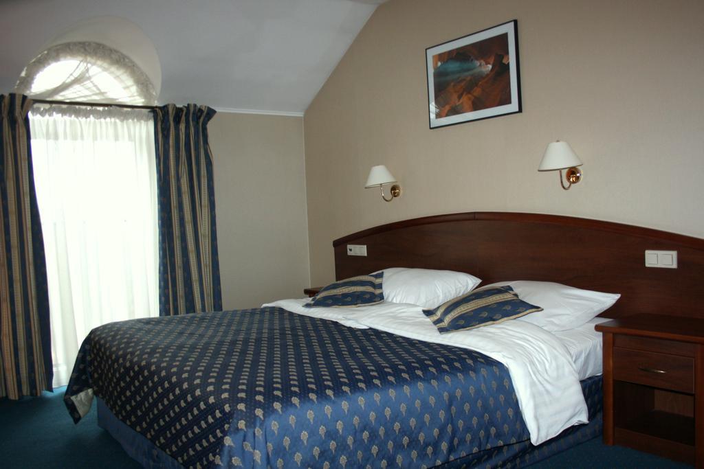 Hotel Novum & Spa Niepolomice Luaran gambar