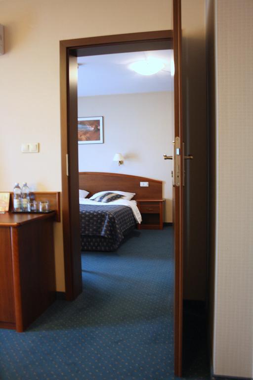 Hotel Novum & Spa Niepolomice Luaran gambar