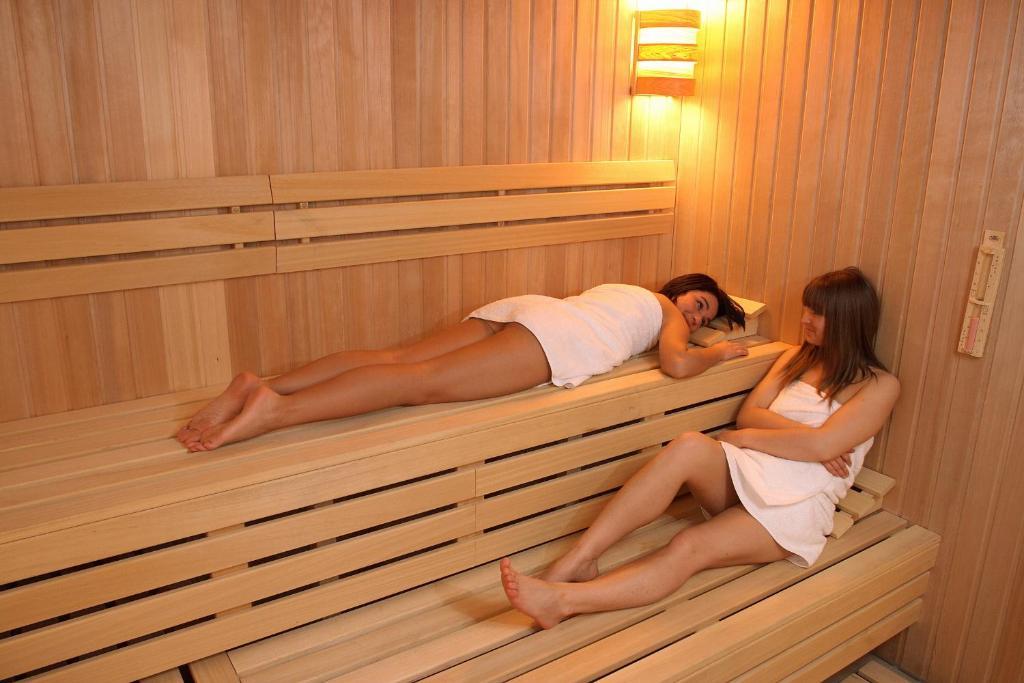 Hotel Novum & Spa Niepolomice Luaran gambar